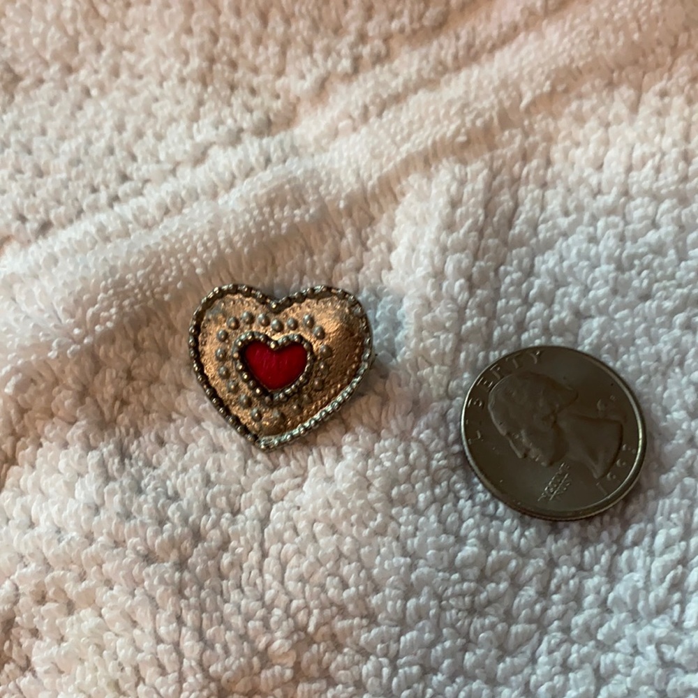 Jewelry- heart shaped silver tone pin